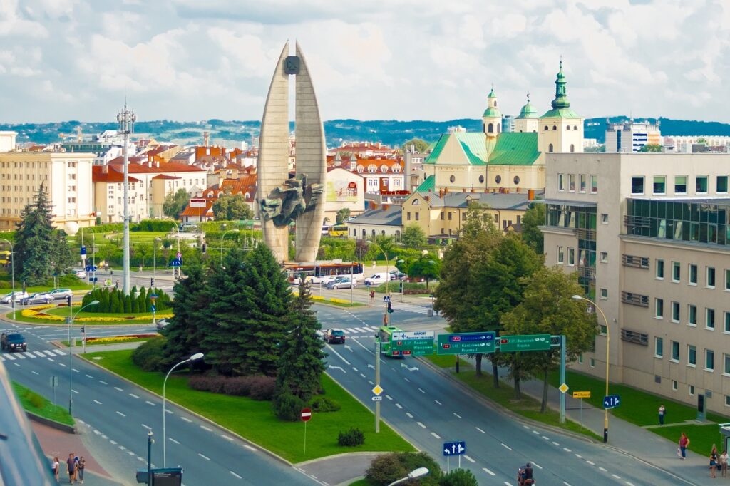 Matkabongaukset Lennot Rzeszówiin 64 euroa