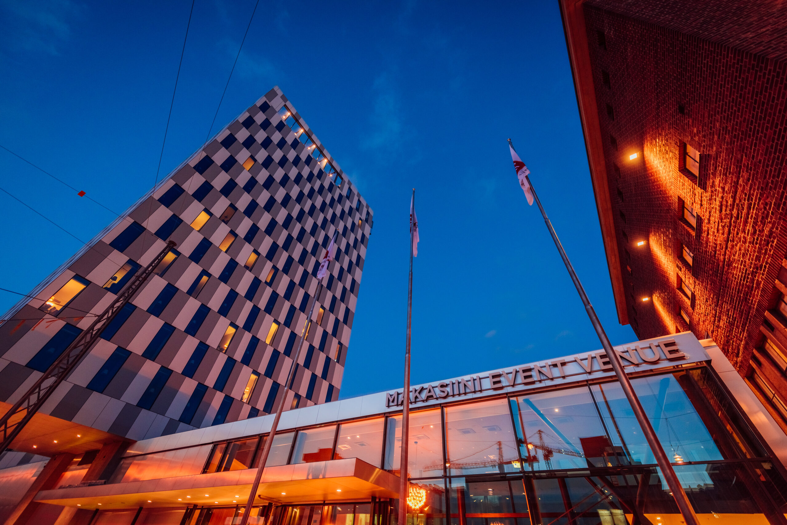 3 ruokalajin illallinen, hotelliyö ja aamiainen – alk. 175 € kahdelle